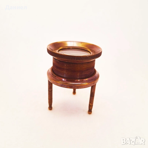 Лупа бронзова с античен дизайн., снимка 1