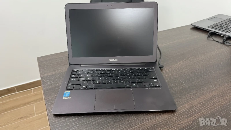Лаптоп ASUS Notebook PC UX305F, снимка 1