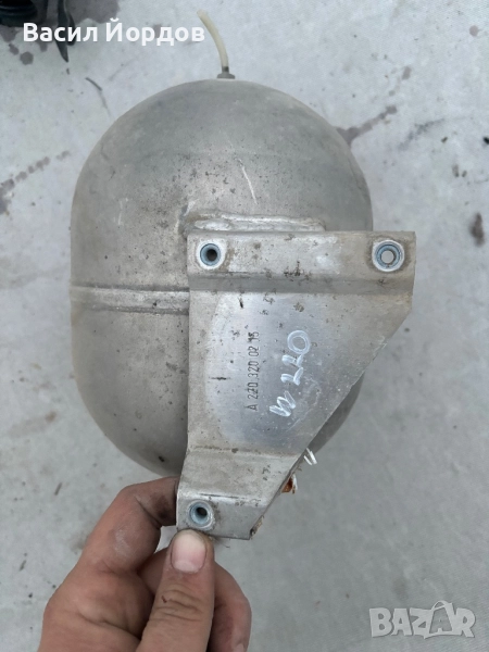 Вакумен Съд Амортисьори Мерцедес W220 / Казанче Въздух / 220 320 02 15, снимка 1