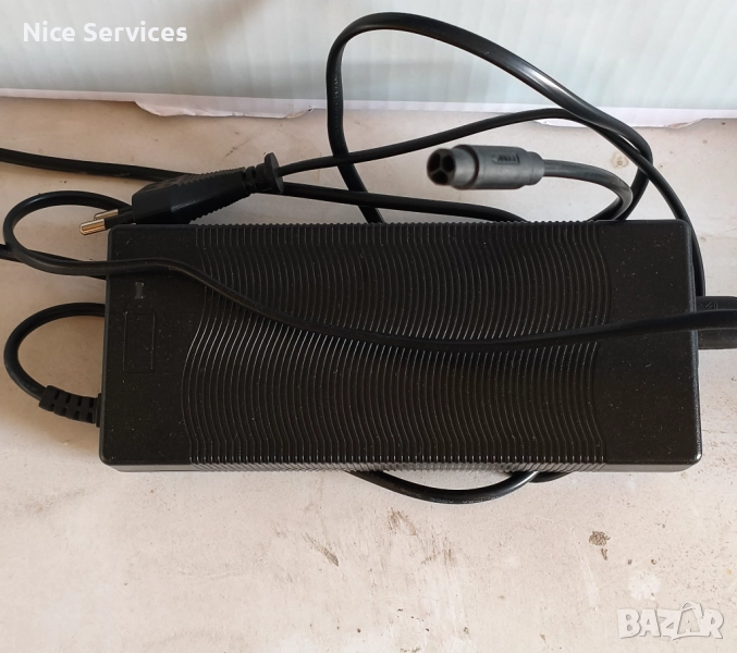 Зарядно за ел. тротинетка Argento, снимка 1