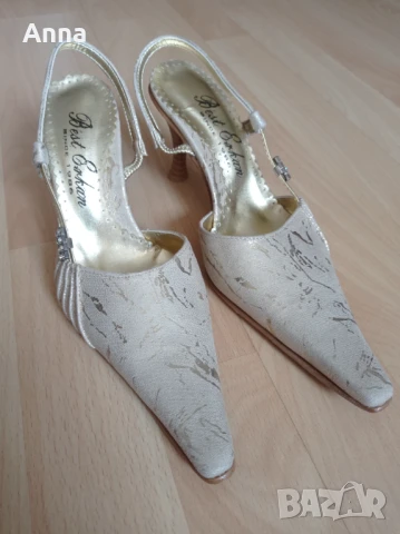 Дамски обувки