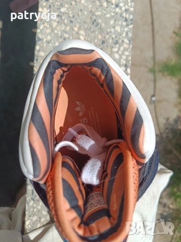 Adidas Amberligt дамски обувки на платформа 40, снимка 8 - Маратонки - 53775980