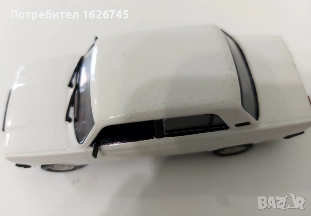 ВАЗ 2107 1:43 Deagostini, снимка 5 - Колекции - 52421492