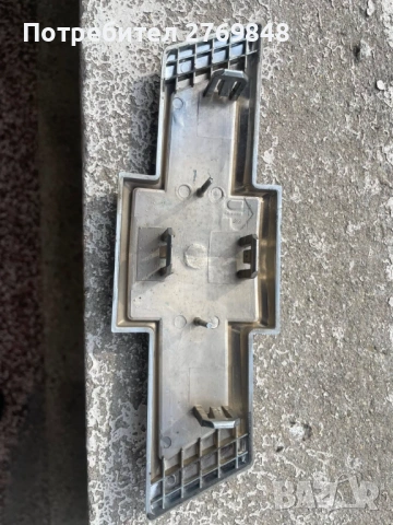 Предна емблема Шевролет Каптива 2011г Фейслифт(Facelift)  Chevrolet Captiva, снимка 4 - Части - 53931429