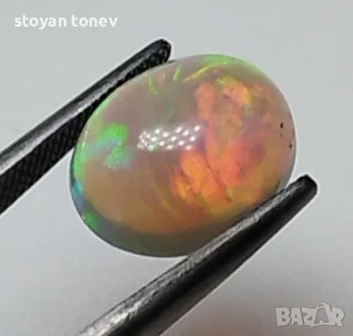 Деликатен кристален опал с нежни цветове - 2.08кт.! Сертифициран!, снимка 14 - Други - 49735004