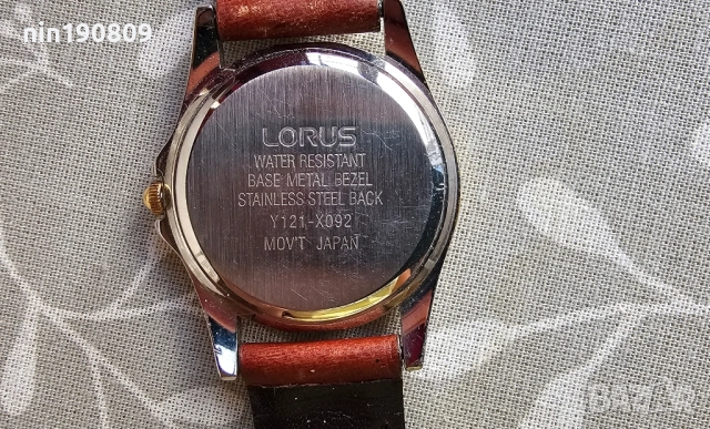 Винтидж двуцветен часовник Lorus by Seiko с Мики Маус, модел Y121-X092, снимка 2 - Дамски - 51535537