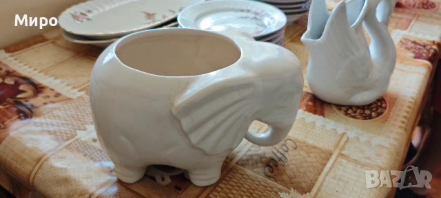 Порцеланов Слон