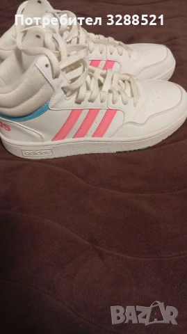 Спортни обувки