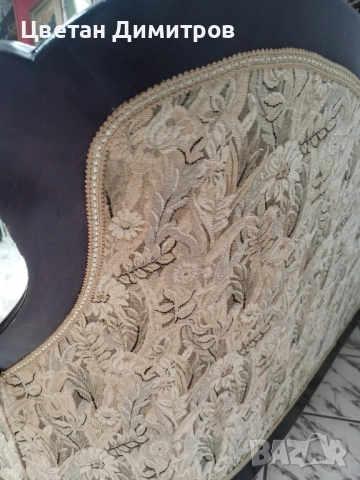 Антикварен френски ръчно резбован бароков диван тройка , снимка 5 - Дивани и мека мебел - 52292688
