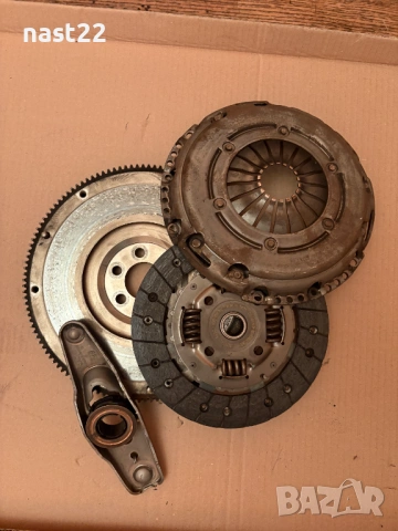 Комлект съединител за Фолксваген Голф 5 1.6 .102 к.с/VW GOLF 5