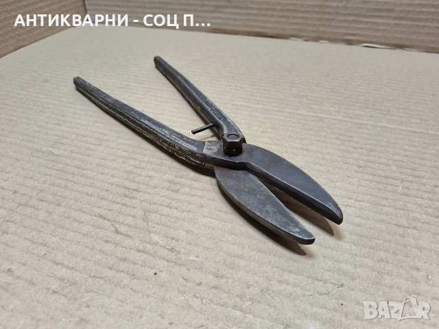 Стара Кована Ножица За Рязане На Ламарина. / НОМЕР 1726.