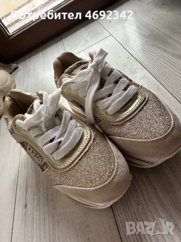 Обувки guess, снимка 7 - Дамски ежедневни обувки - 52898731