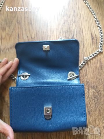 valentino mini bags - страхотна малка чанта КАТО НОВА, снимка 6 - Чанти - 46697963