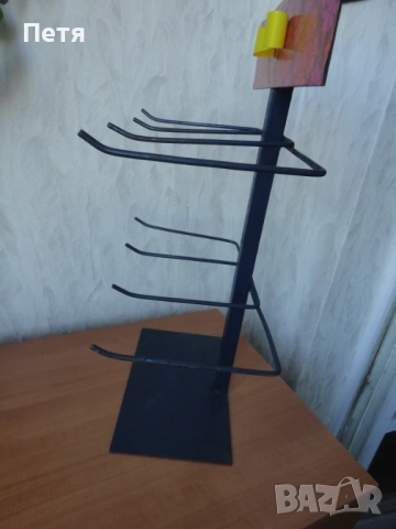 Малък стелаж, снимка 3 - Стелажи и щандове - 53152105