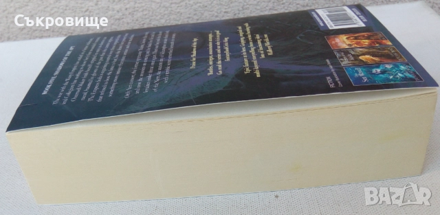 Нова нечетена: Adrian Tchaikovsky - The Scarab Path - Shadows of the Apt Ейдриън Чайковски, снимка 4 - Художествена литература - 51513649