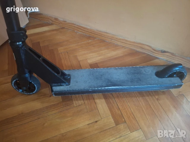 Тротинетка за трикове , снимка 2 - Скутери и тротинетки - 51383794
