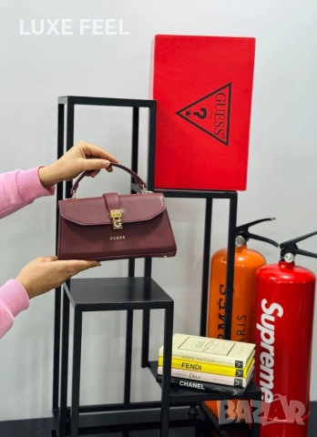 Guess ✨Дамски Чанти , снимка 4 - Чанти - 53737202