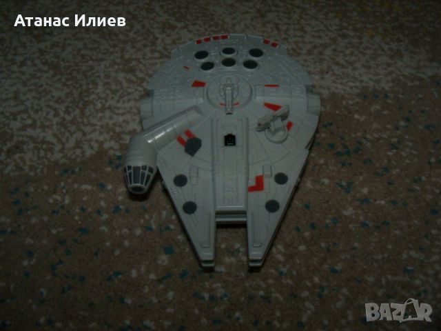 Космически кораб от Star Wars Хилядолетния сокол фигурка, снимка 1 - Влакчета, самолети, хеликоптери - 46219970