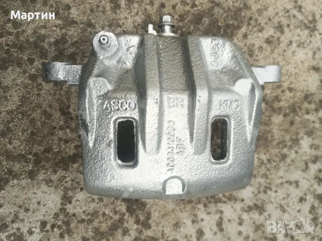 Преден десен спирачен апарат+държач за Киа Соренто -  дизел 2.5 CRDI 16 V - 140 к.с., снимка 14 - Части - 49965324