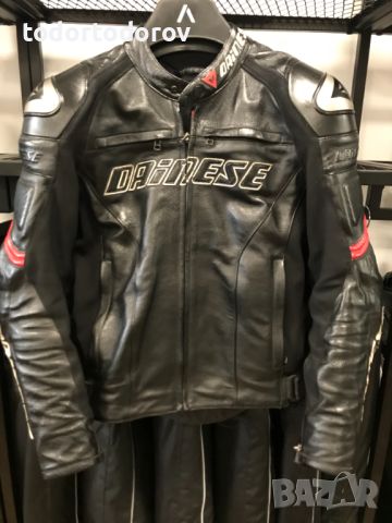 Kожено яке за мотор DAINESE AVRO D2 TITANIUM 48 S-M, твърди протектори, снимка 1 - Аксесоари и консумативи - 46496769