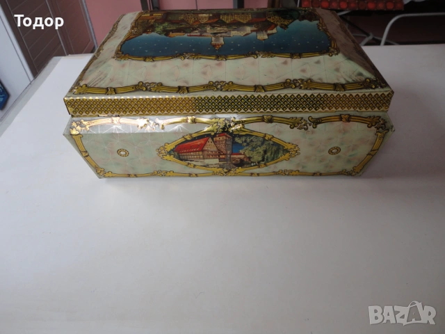 Страхотна ламаринена тенекиена кутия 6, снимка 6 - Антикварни и старинни предмети - 54085963