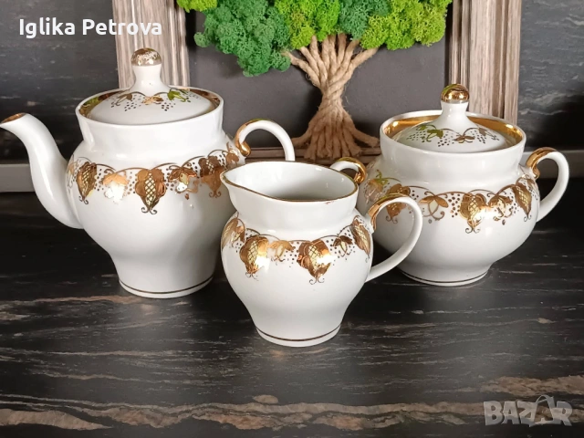 Руски сервиз - Златна дантела, снимка 3 - Антикварни и старинни предмети - 54167025