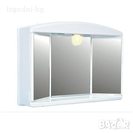 Бял шкаф с три огледала и осветление