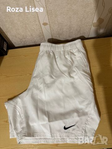 Потник и къси пантолонки Nike, снимка 2 - Спортни дрехи, екипи - 45818978