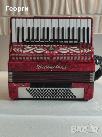 Продавам акордеон Велтмайстер Каприче 96 баса