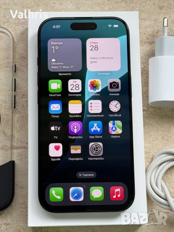 ПЕРФЕКТЕН! Apple iPhone 16 Pro 256GB Black Titanium 100% батерия, снимка 2 - Apple iPhone - 53290344