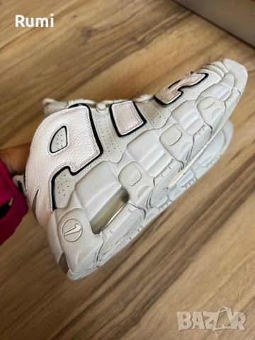 Оригинални маратонки Nike Air More Uptempo GS ! 38,5 н, снимка 9 - Маратонки - 38484695