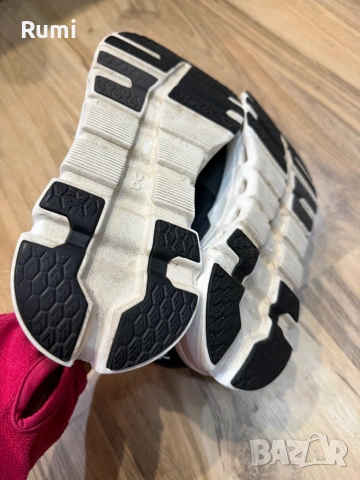 Оригинални мъжки маратонки On M Cloudrunner 2 Wide ! 43 н, снимка 10 - Маратонки - 53660032