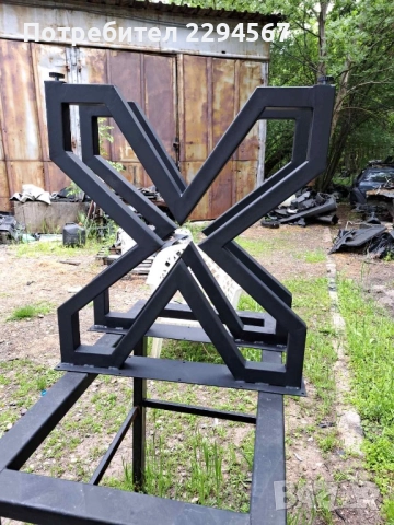 Метални крака за трапезна и холна маса