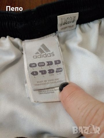 Гащи Adidas , снимка 2 - Къси панталони - 45508778