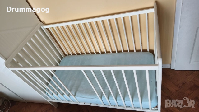 Детско дървено легло с матрак, снимка 2 - Мебели за детската стая - 53874689