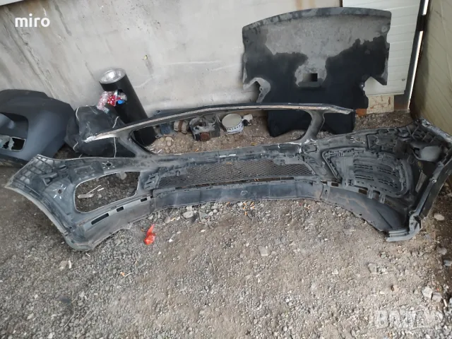 Предна и задна брони за Mercedes gla amg, снимка 1 - Части - 47839304