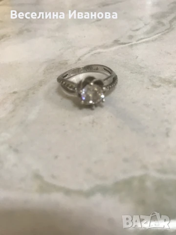Сребърен пръстен с мойсанит и диаманти, снимка 2 - Пръстени - 51009992