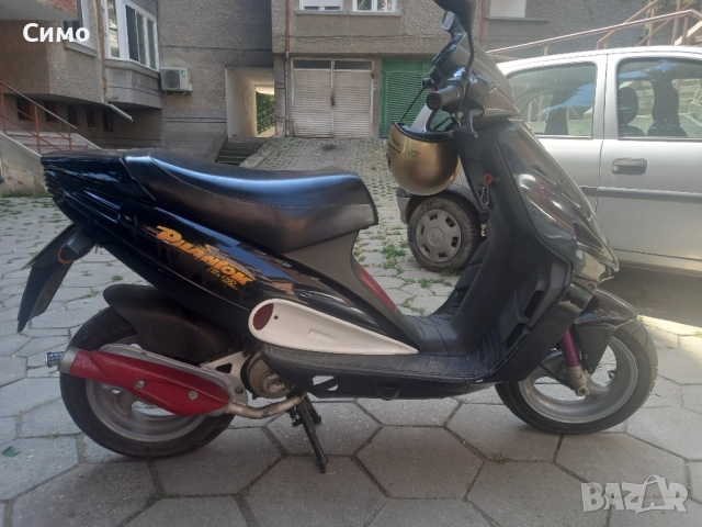 Продавам скутер, снимка 4 - Мотоциклети и мототехника - 52209647