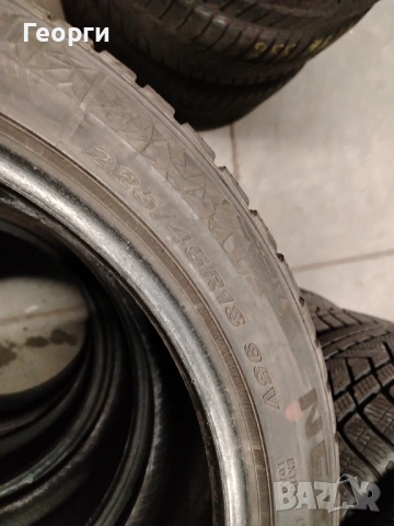 2бр.зимни гуми 225/45/18 Nexen, снимка 3 - Гуми и джанти - 53219833