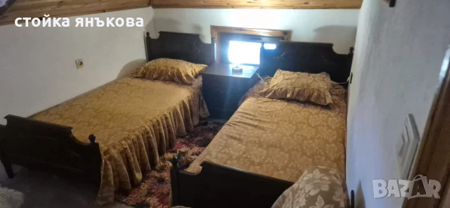 Продавам две масивни единични легла с матраци и шкаф, снимка 11 - Спални и легла - 46318475