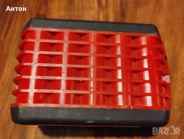 Батерия Bosch 18v 5.0ah, снимка 4 - Други инструменти - 53597794