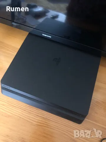 Продавам PS4, снимка 2 - PlayStation конзоли - 49389817