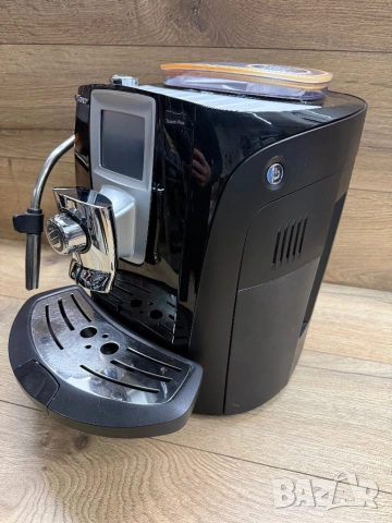 Продавам кафемашина Saeco Black Touch Plus Type:SUP032AR, снимка 3 - Кафемашини - 54097853