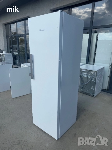 Перфектен Хладилник Миеле 185 см , снимка 5 - Хладилници - 52076979