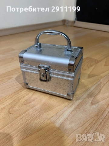 Малък алуминиев куфар
