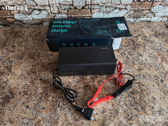 Зарядно за акумулатори 24V 10А 