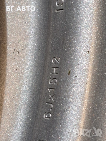 4 броя гуми 195/65/R15 MICHELIN в комплект с оригинални джанти от RENAULT 408006279R, снимка 4 - Гуми и джанти - 53674526