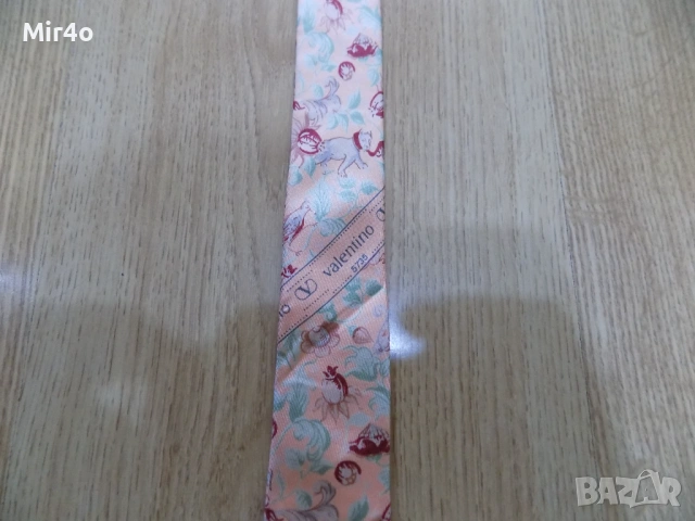 вратовръзка valentino garavani made in italy папионка мъжка оригинална копринена, снимка 3 - Други - 54001556