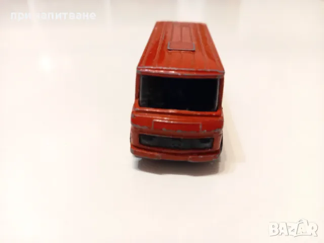 Камионче Magirus на Majorette и Mercedes Benz Bus на Gorgi, 1/64, снимка 10 - Колекции - 47815406