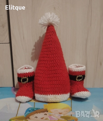 коледен комплект шал и чорапи плетени, снимка 5 - Декорация за дома - 52468227